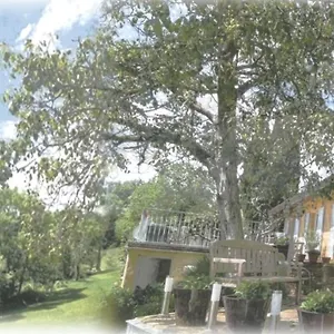 https://maison-dhotes-du-vert-vallon.hotels-rhonealpes.com